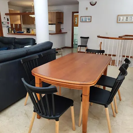 Colina Menyber Holiday home *