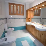 Colina Menyber Holiday home *