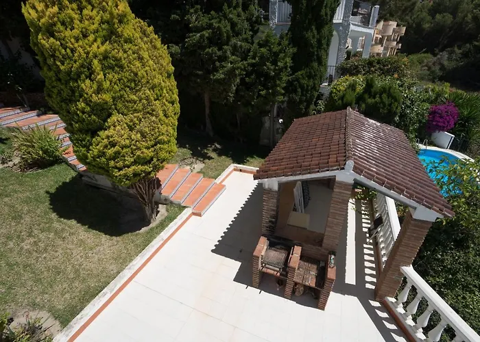 Colina Menyber Nyaraló Nerja